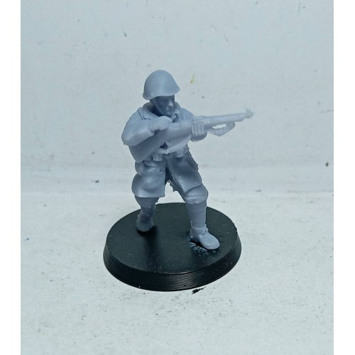 28 mm Greek Soldier WW2  unpainted